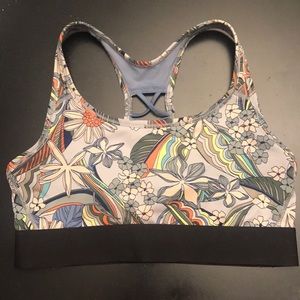Victoria Sport sports bra